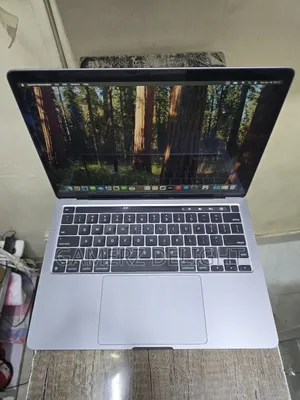 Laptop Apple MacBook Pro 2021 M1 8GB Apple M1 SSD 256GB