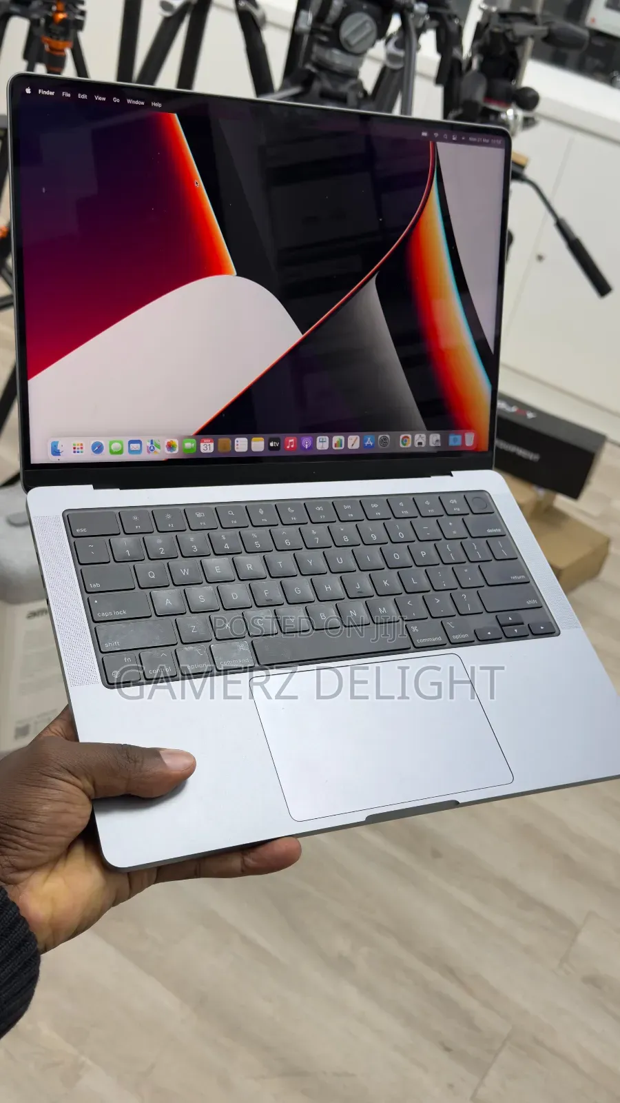 Laptop Apple MacBook Pro 2021 M1 8GB Apple M1 SSD 256GB