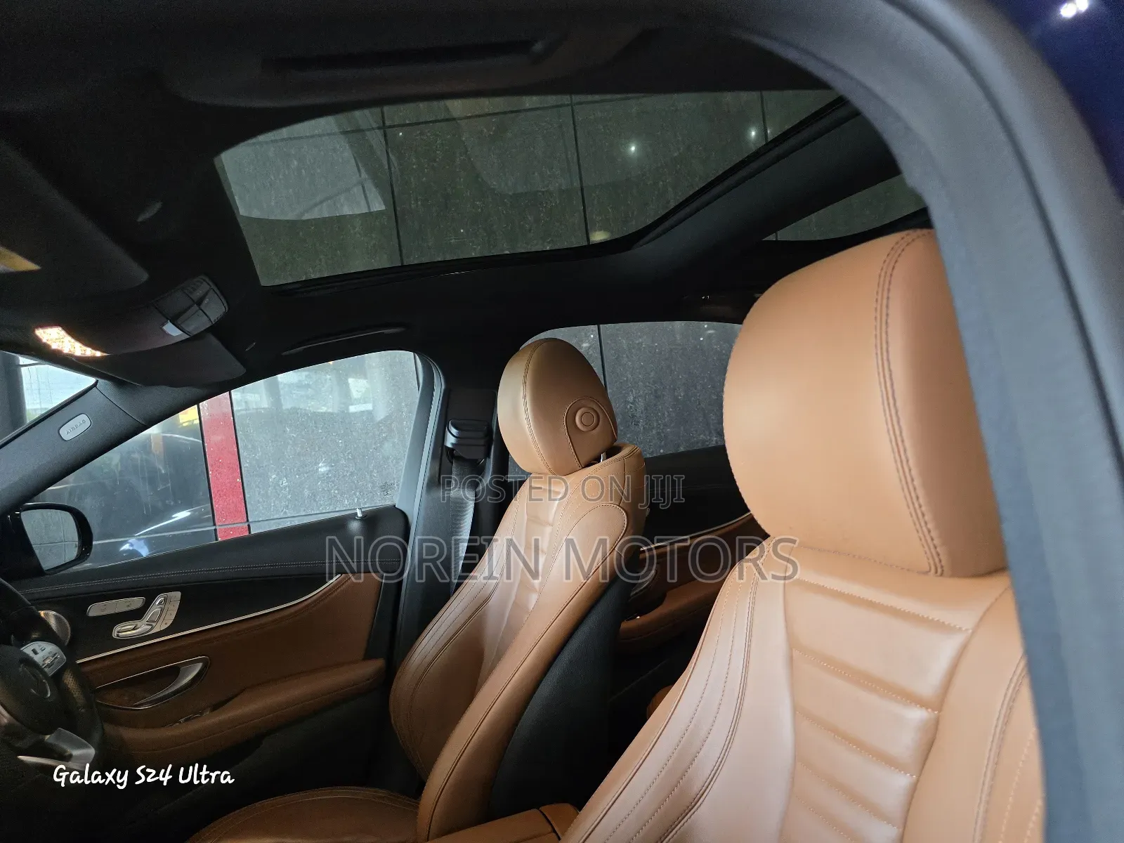 Mercedes-Benz E300 2019 Blue