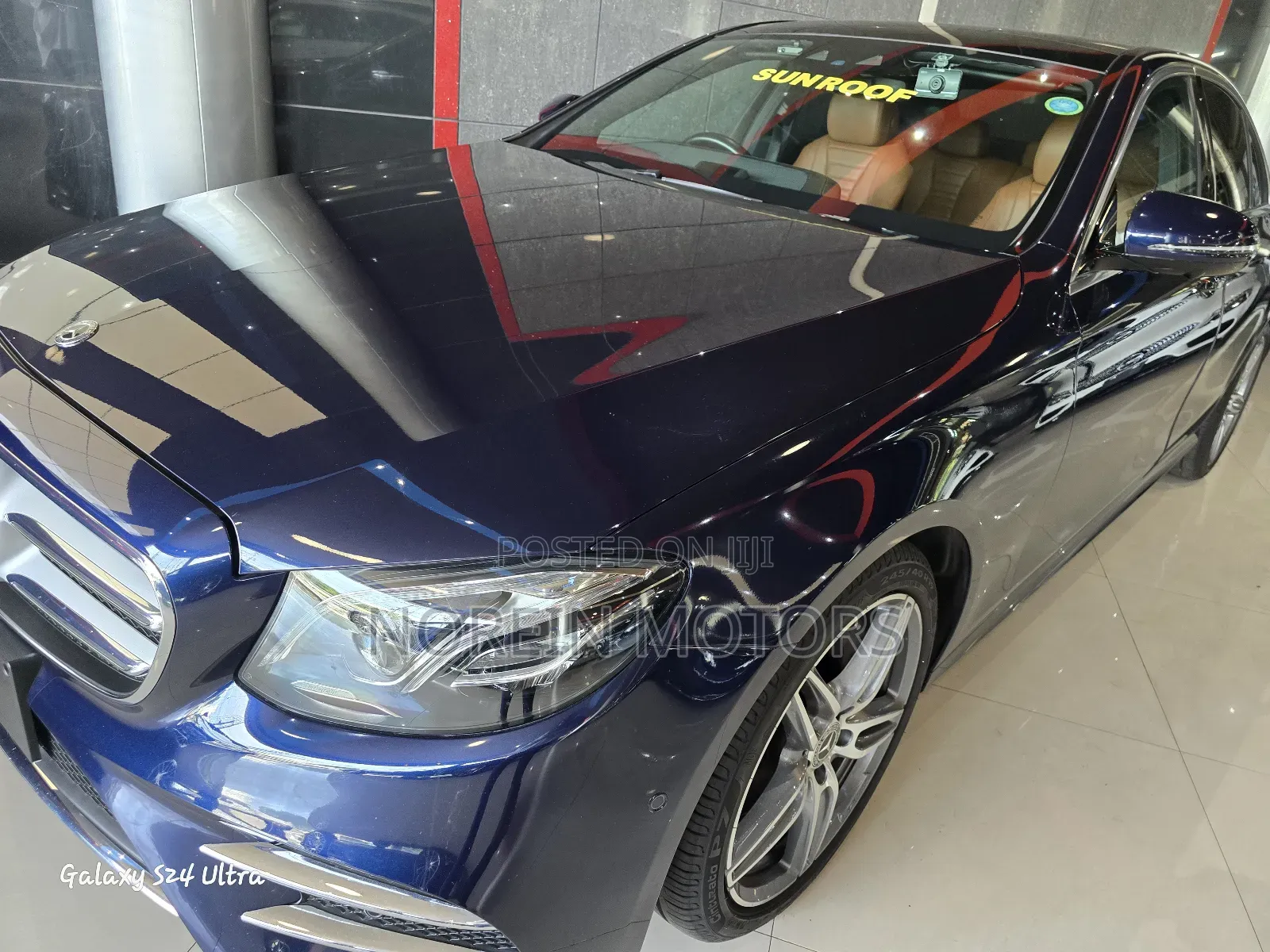 Mercedes-Benz E300 2019 Blue