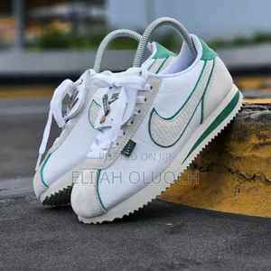 Nike Cortez "All Petals United"