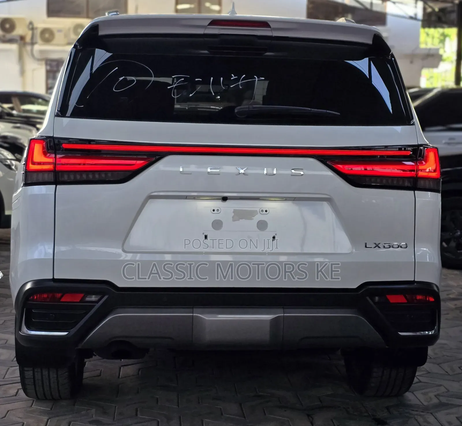 Lexus LX 2024 White