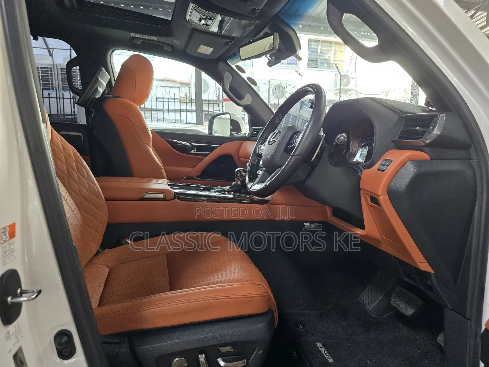 Lexus LX 2024 White