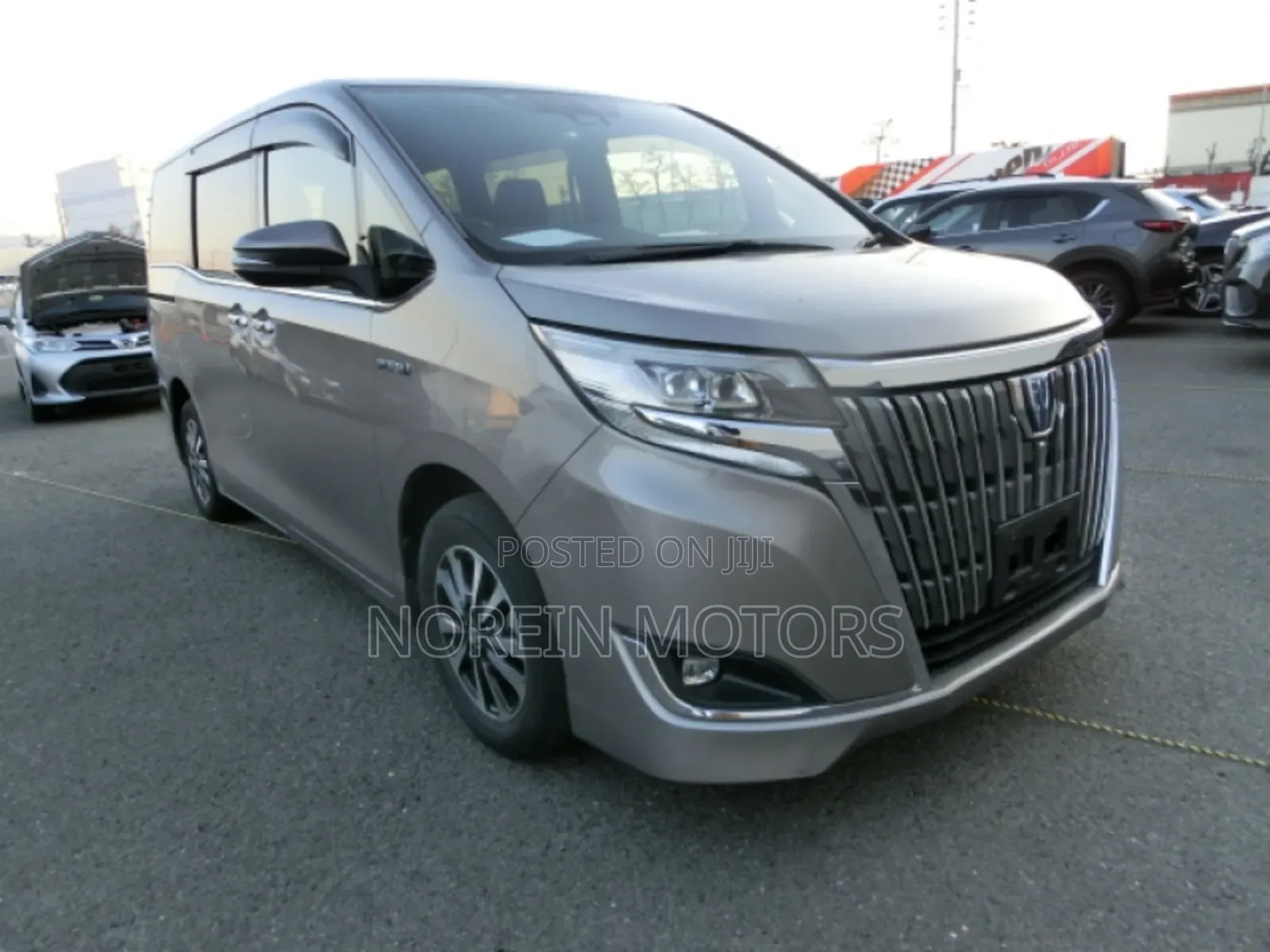 Toyota Esquire 2019 Brown