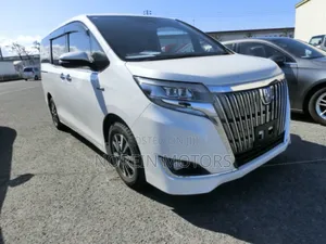 Toyota Esquire 2018 White