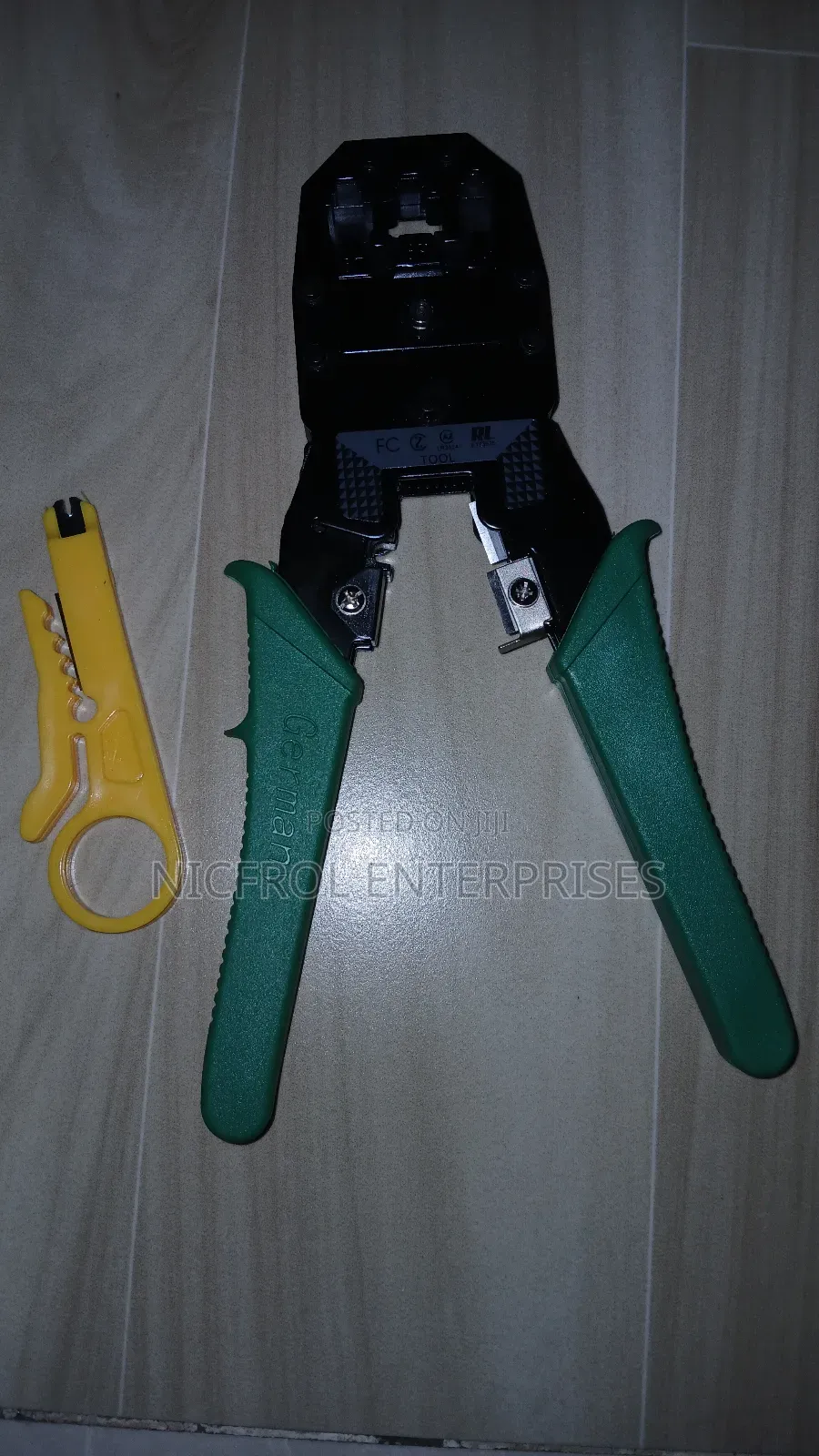 Rj 45 Crimping Tool