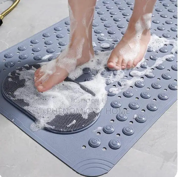 Fancy Antislip Bathroom Mats With Scrubber