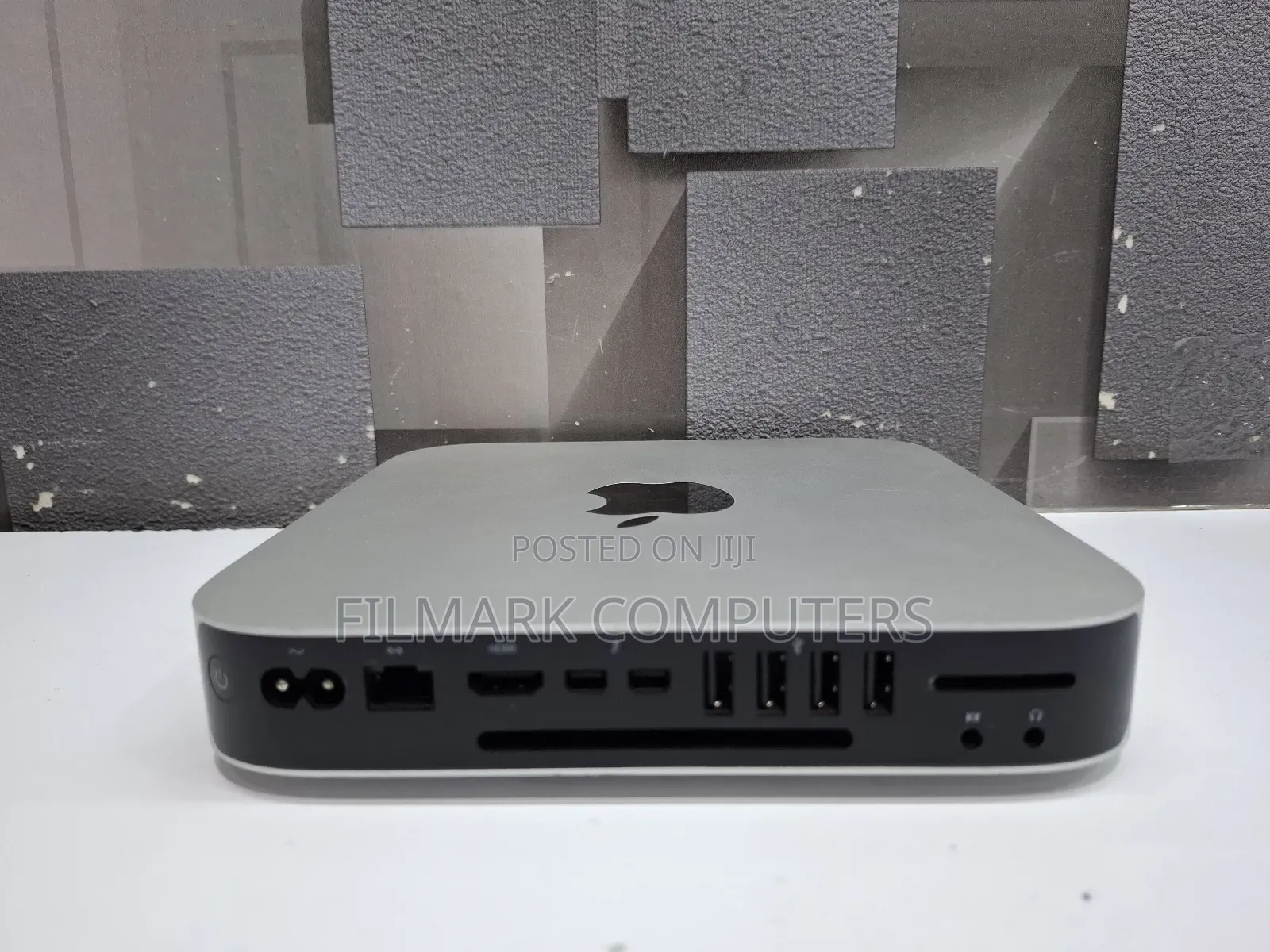 Desktop Computer Apple Mac Mini 8GB Intel Core i5 SSD 256GB