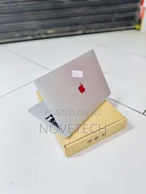 Laptop Apple MacBook Pro 2020 32GB Intel Core I7 SSD 512GB