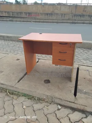 Lockable Mesh Office Table HMFFG