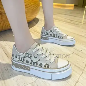 Ladies Sneakers ,Ladies Quality Rubbers