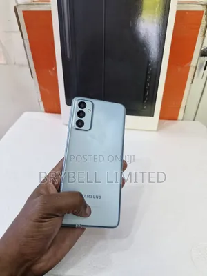 Samsung Galaxy Buddy 2 128 GB Green