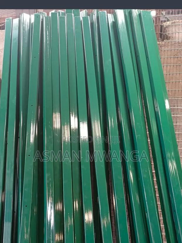 Powdered Anti-Climb Clear View Fence Posts - main view