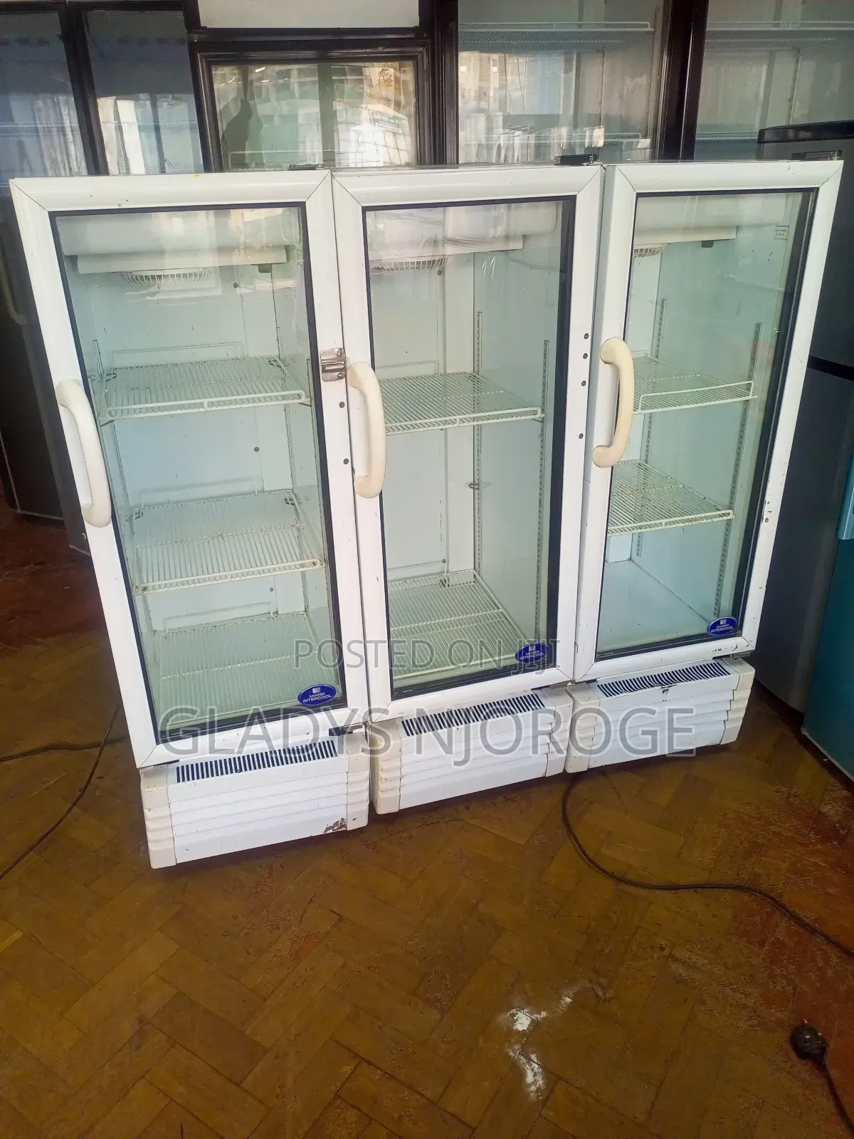 Affordable Mirror White Display Fridge