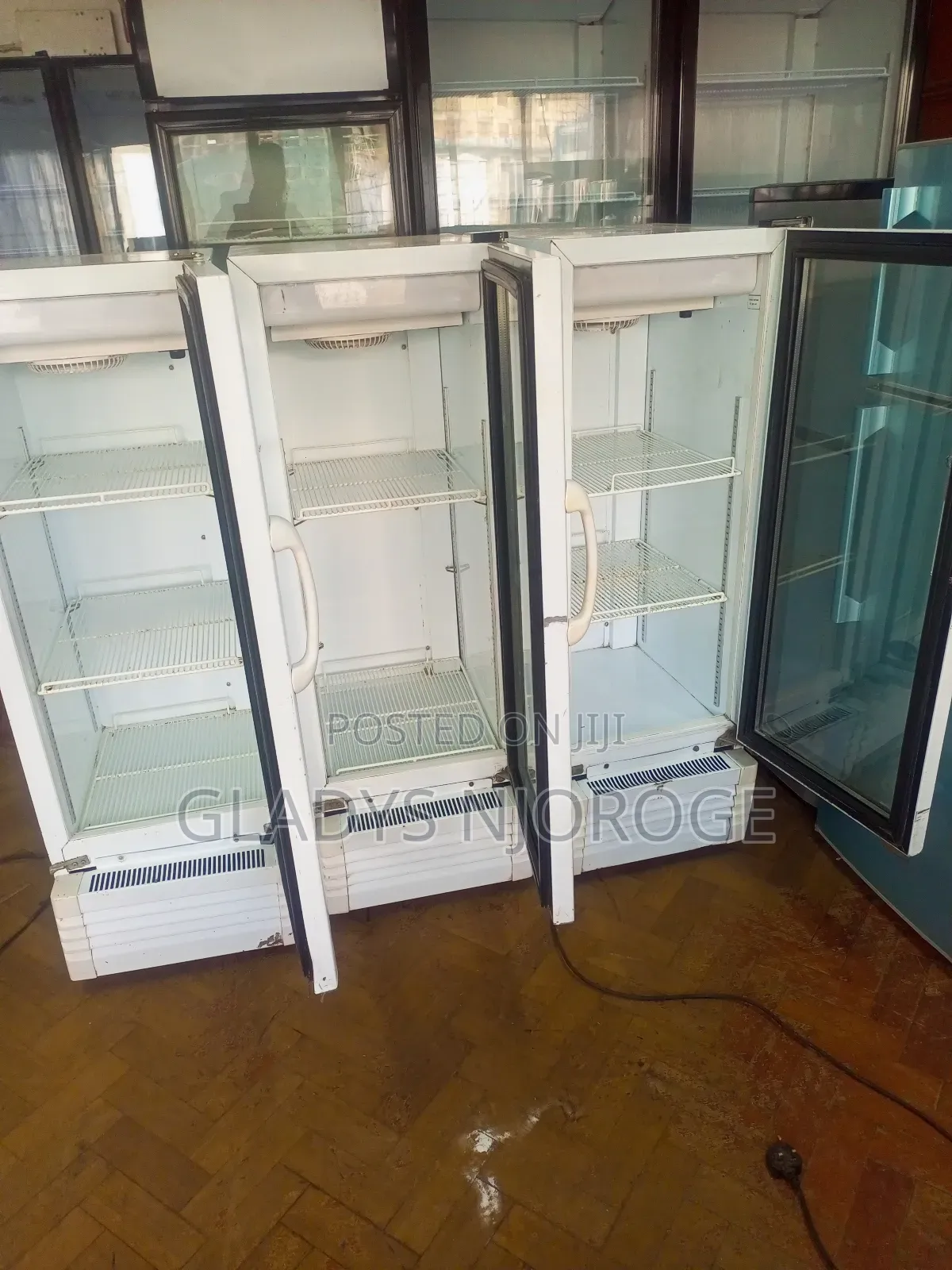 Affordable Mirror White Display Fridge