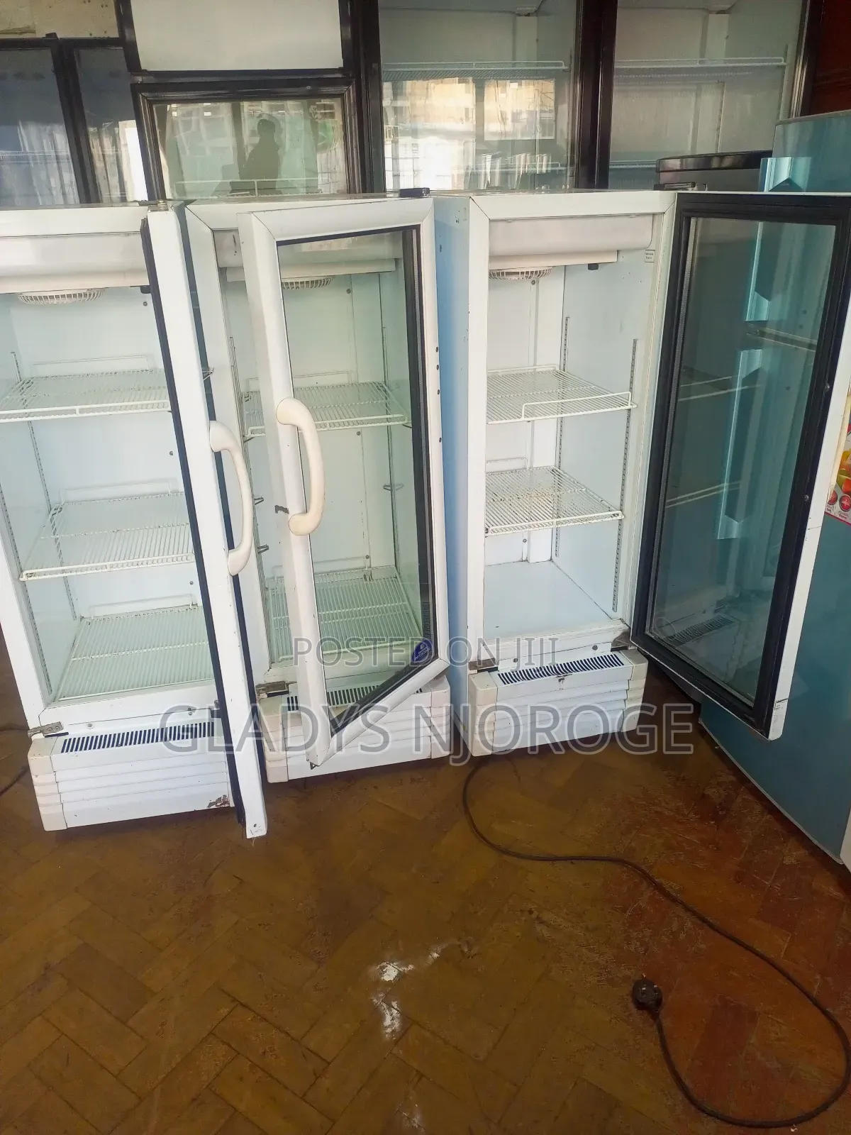 Affordable Mirror White Display Fridge