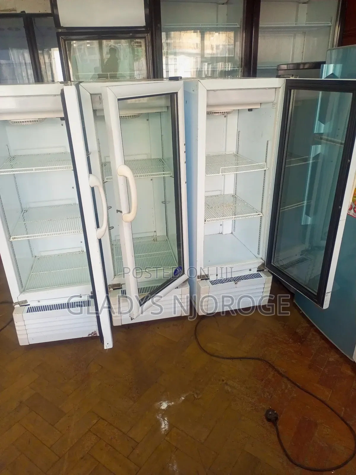 Affordable Mirror White Display Fridge