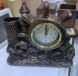 Timona Wooden Desk Clock
