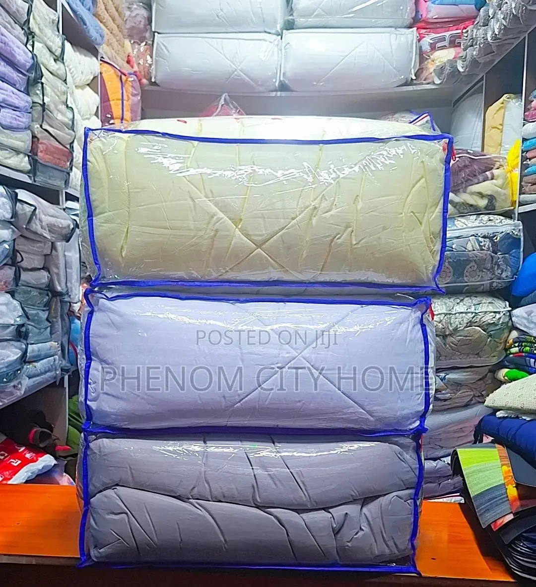 Gorgeous Cream Stripped Cotton Binded Duvet