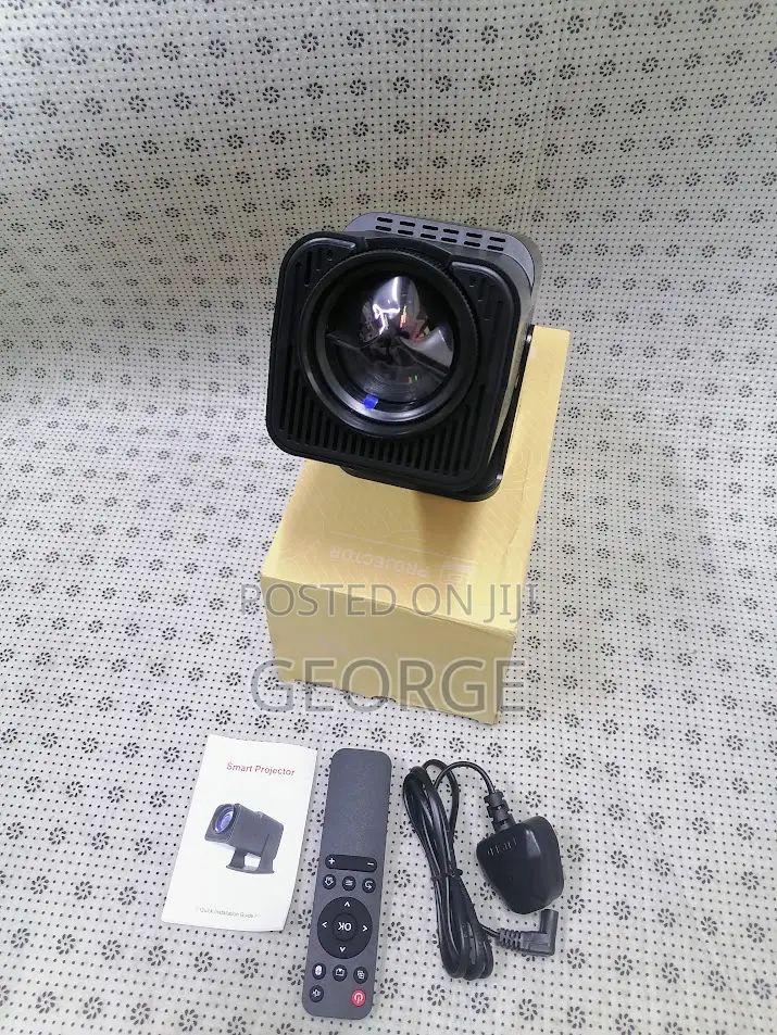 Trustworthy Hy320 Black Android Projector.