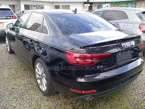 Audi A4 2017 Black