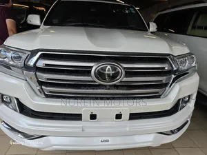 Toyota Land Cruiser 2018 Off white