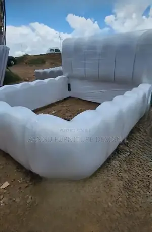 Monumental Bubble Bed