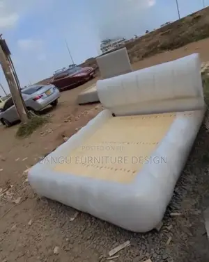 Royal Bubble Bed
