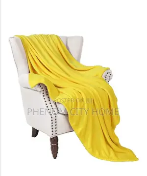 Cloud-Like Quality Plain Fleece Throw Blankets