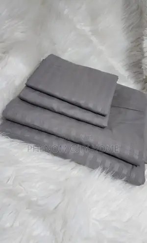 Quick-Drying Elegant Stripped Cotton Bedsheets