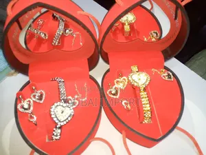 4pc Gift Watch 4 Ladieswithmirror Earrings,Necklace and Ring