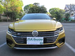 Volkswagen Arteon 2.0T SEL R-Line w/19 AWD 4MOTION 2019 Yellow