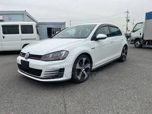 Volkswagen Golf TSI SE FWD 2018 White