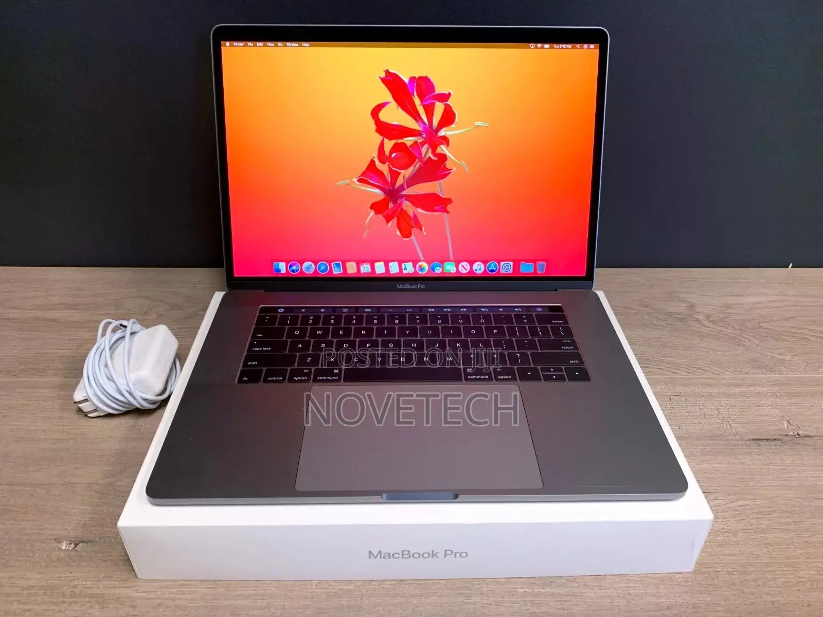 Laptop Apple MacBook Pro 2018 32GB Intel Core I9 SSD 1T