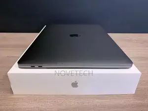 Laptop Apple MacBook Pro 2018 32GB Intel Core I9 SSD 1T