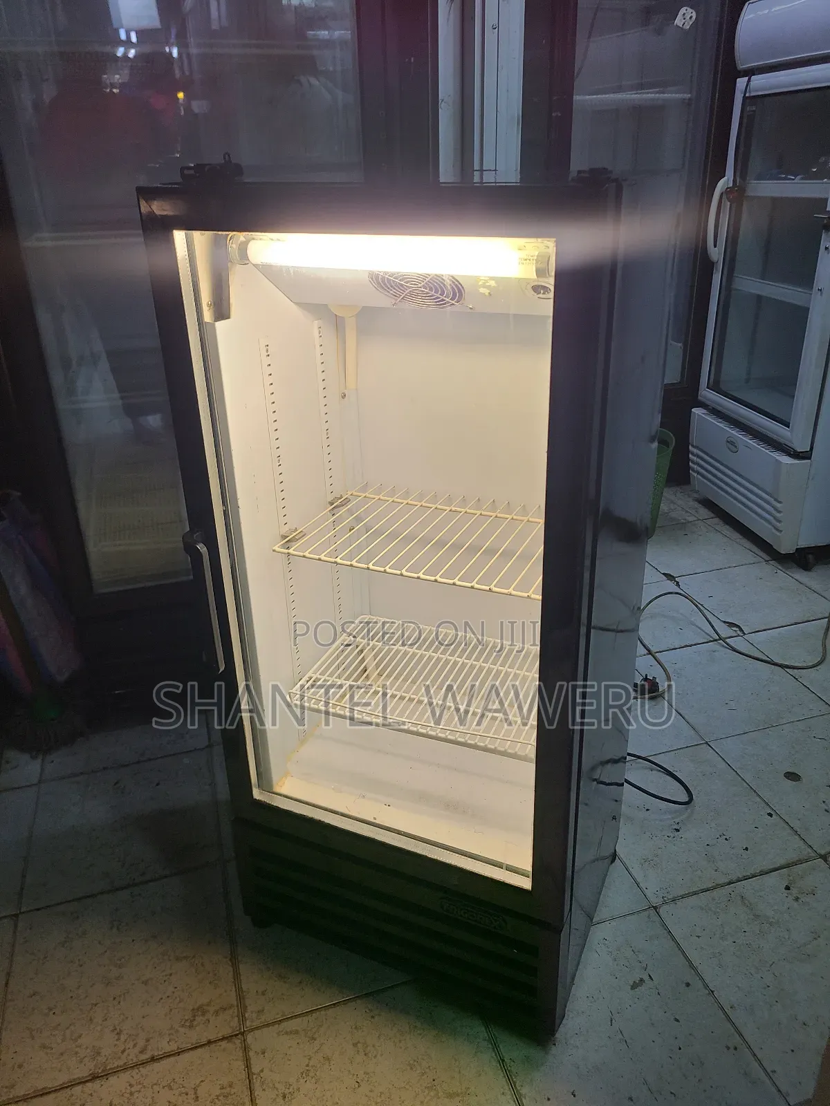 Silent Display Fridge 100litres