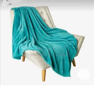 High-quality Soft Fleece Throw Blankets