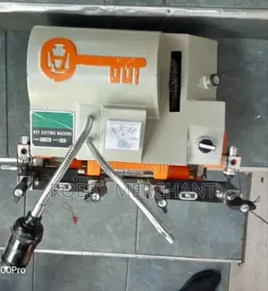 Super Accurate Key Cutting Machine