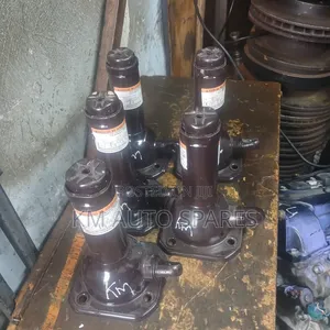 Hydraulic Jack for Land Cruiser, Hilux, Hiace.