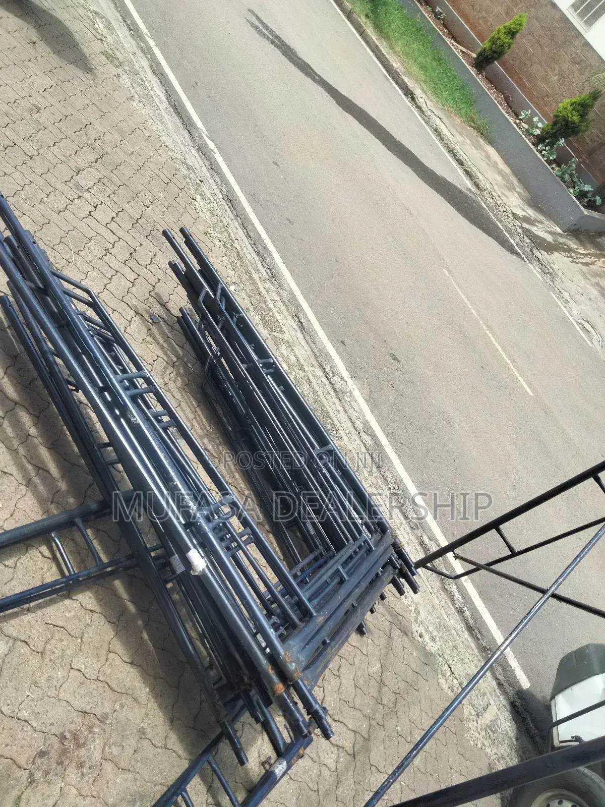 Elevating Scaffold Ladders/2m Scaffolds
