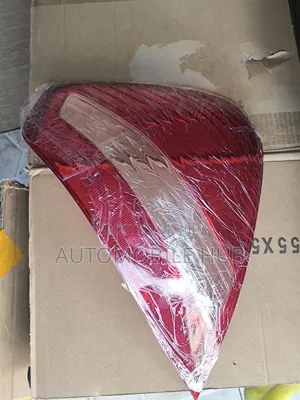 Nissan Tiida Saloon Taillight Lens