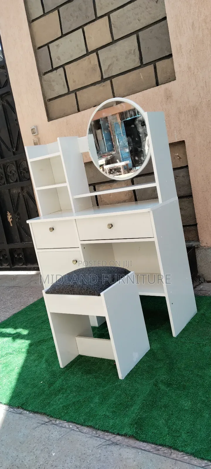 Dressing Table Vanity With Stool