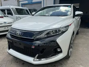 Toyota Harrier 2018 White
