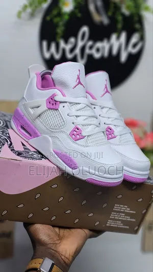 Jordan 4 Hyper Violet*
Size 36__43