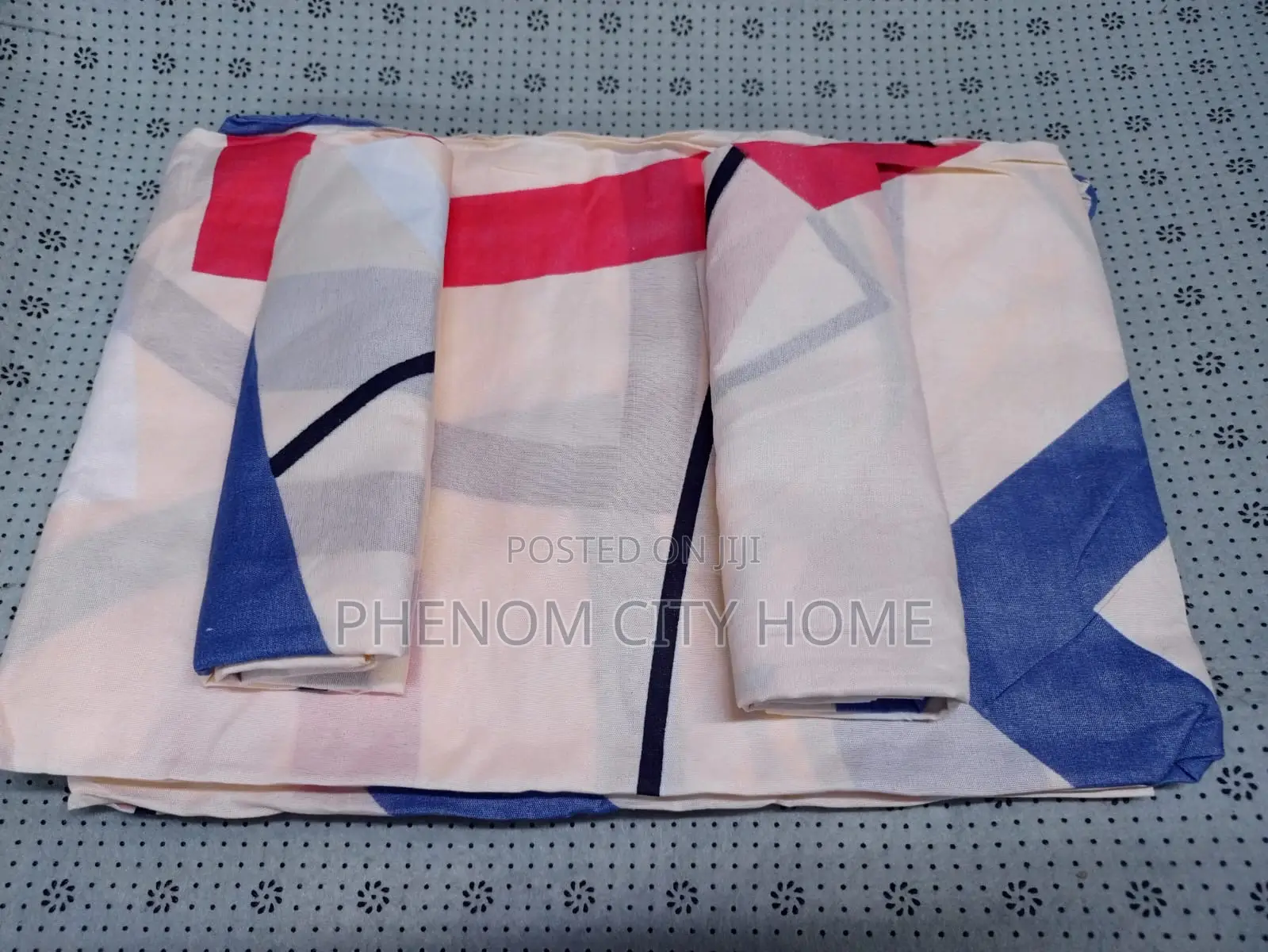 4 Pc Luxurious Soft Bedsheets Available