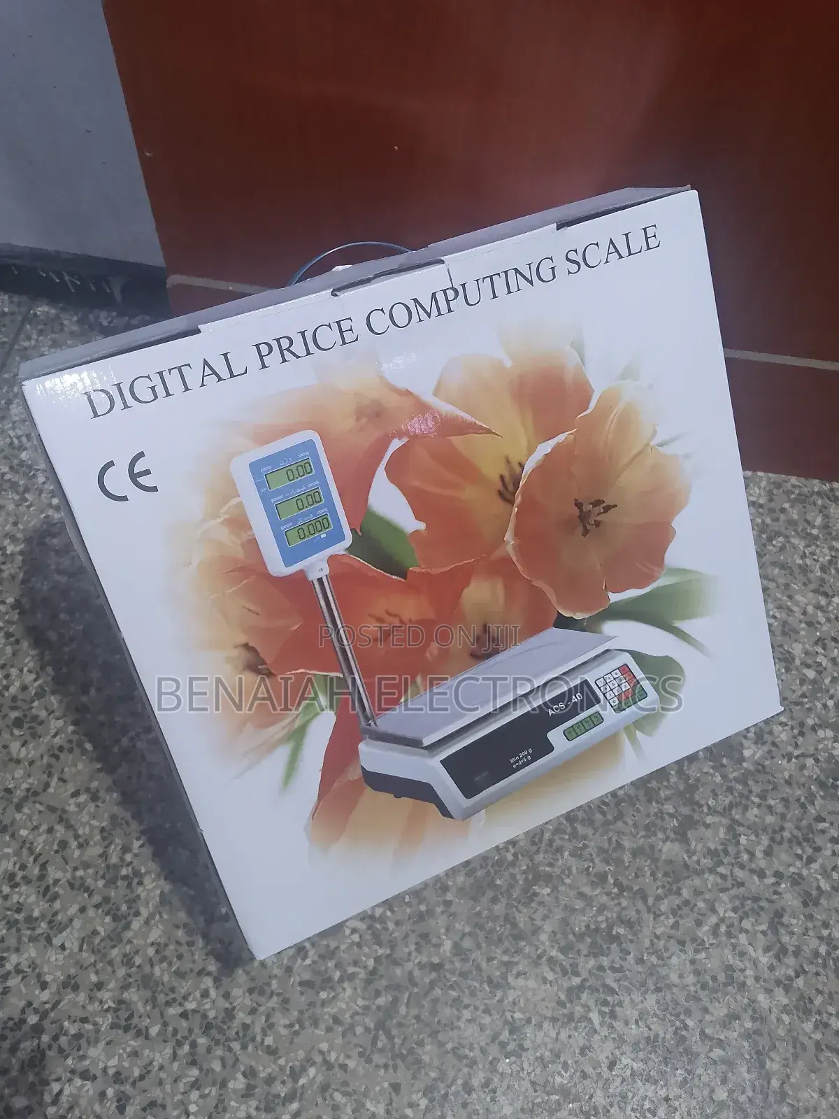 Digital Price Computing Electronic Scale. (Commercial)