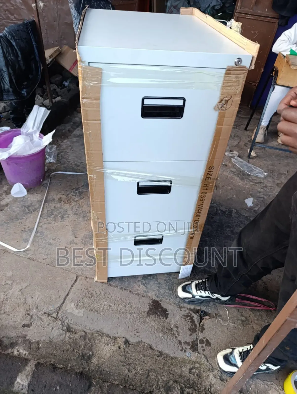 Still File Cabinet 3 Drawers