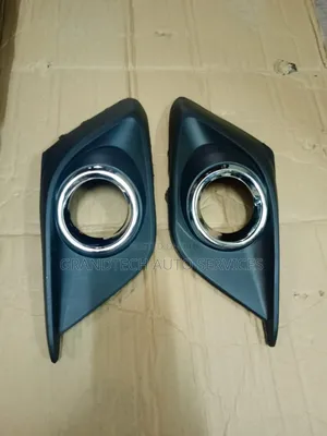 Axela 2015-2016 Foglight Covers