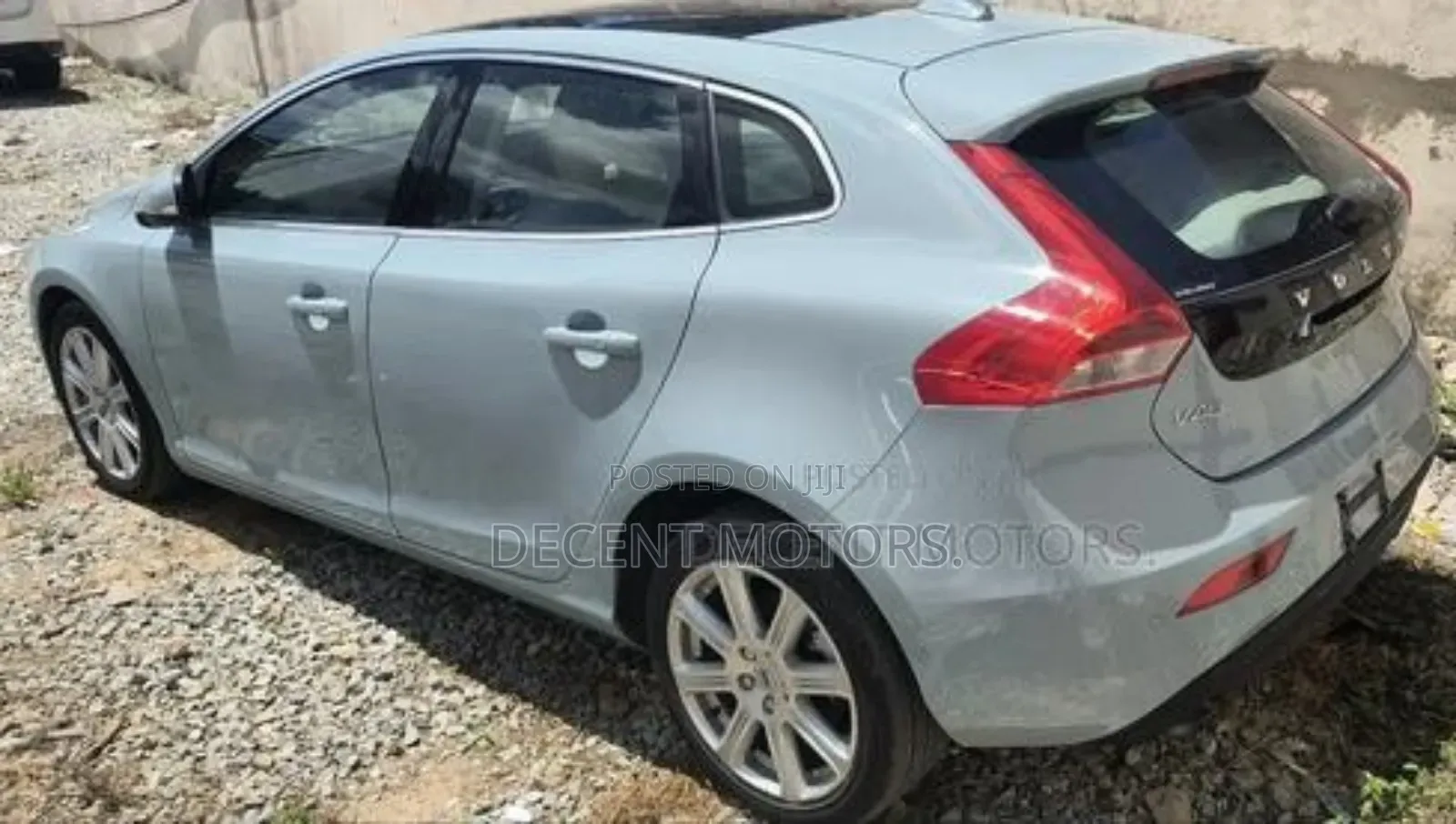 Volvo V40 2019 Teal