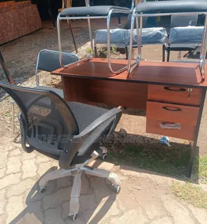 1m Brown Lockable Office Desk With Mesh Chair Aw9kj